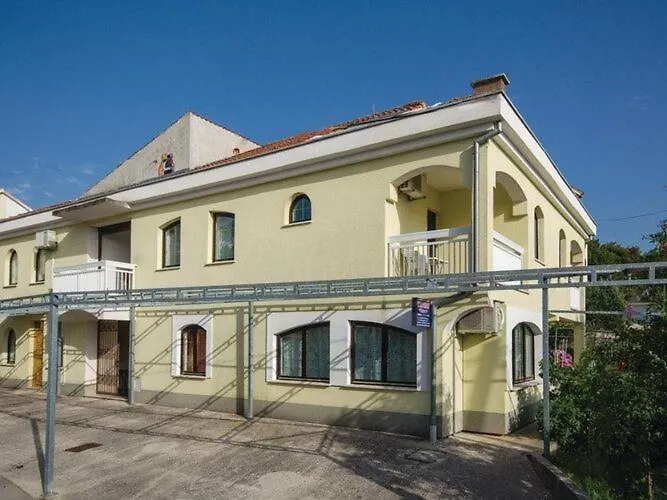 Appartement Iovo - Family One Bedroom With Terrace A1 Trogir