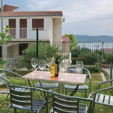Iovo - Family One Bedroom With Terrace A1 * Trogir