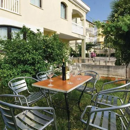 Apartment Iovo - Family One Bedroom With Terrace A1 *